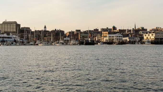 Portland: Sunset Lighthouse Cruise in Casco Bay With Drinks - Craft Beverage Offerings