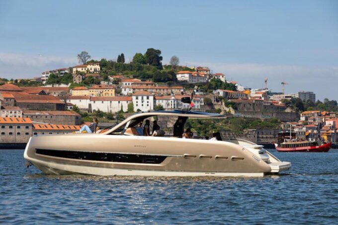 Porto: 2h Private Luxury Yacht in the Douro - Unique Perspective of Cities