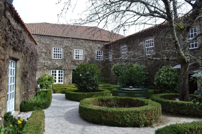 Porto: 3 Douro Valley Vineyards Tour With Lunch - Customer Reviews