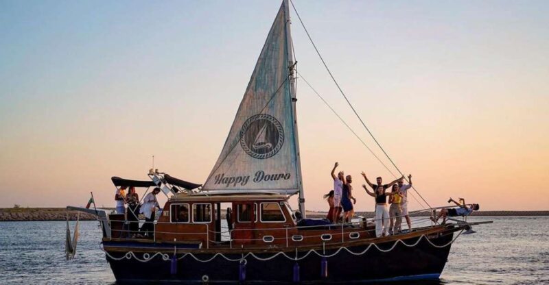 Porto: 6 Bridges of Douro Classic Boat Tour - Key Points