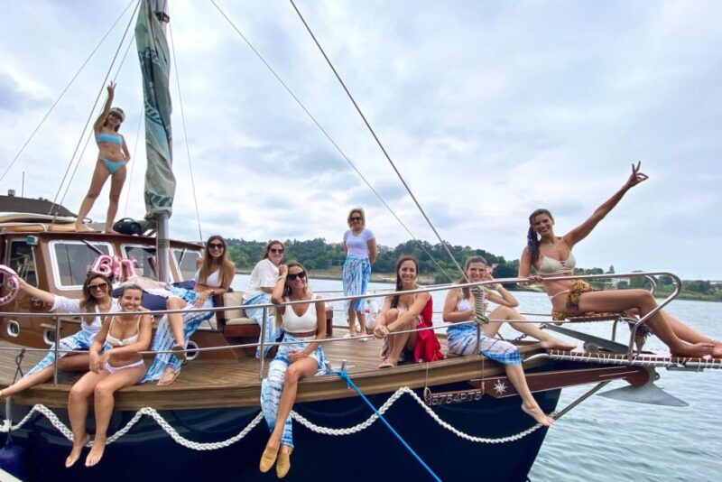 Porto: 6 Bridges of Douro Classic Boat Tour - Meeting Point and Recommendations