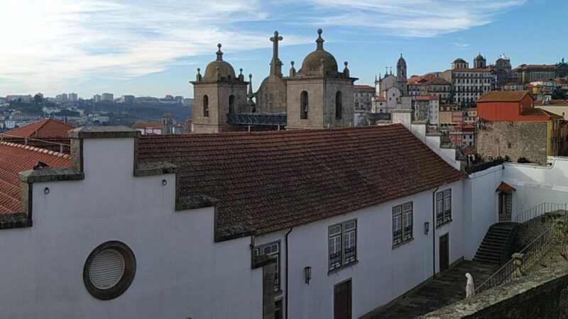 Porto: a Ride Along the Coast in a Fun Eco-Friendly Car - Eco-friendly Car Ride