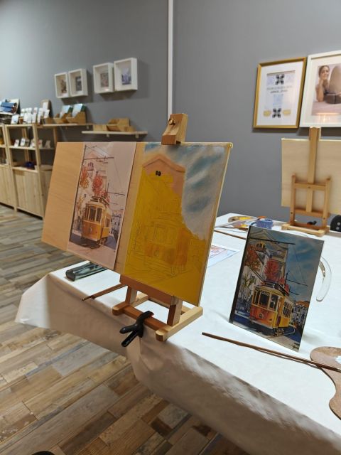 Porto: Acrylic and Oil Painting Class With a Local Artist - Painting Techniques