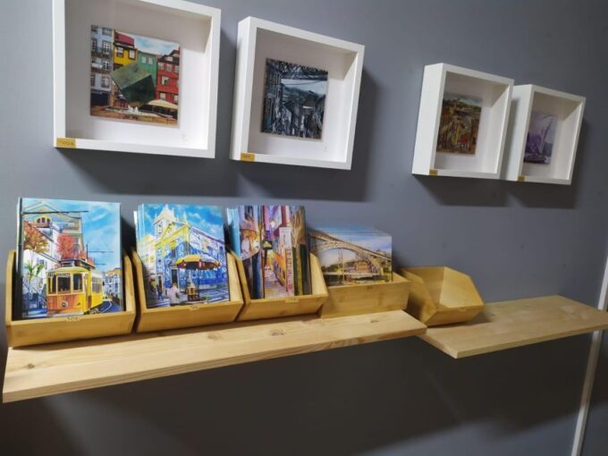 Porto: Acrylic and Oil Painting Class With a Local Artist - Age Restrictions