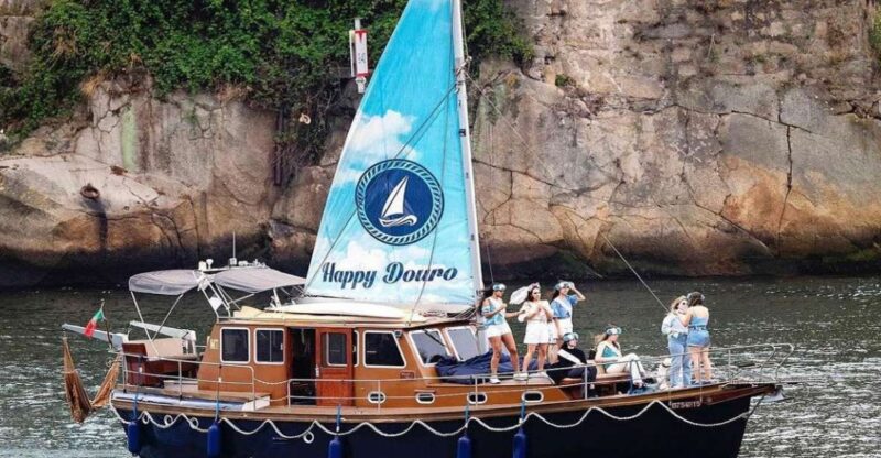 Porto : Bachelorette Party on Private Boat (1-10px) - Experience Highlights