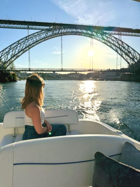 Porto Boat: Bridges, River Mouth & SUNSET W/ DRINKS | SHARED - Onboard Amenities