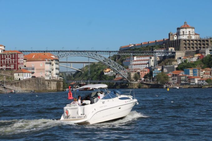 Porto Boat: Bridges, River Mouth & SUNSET W/ DRINKS | SHARED - Frequently Asked Questions