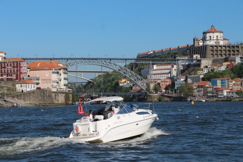 Porto Boat: Bridges, River Mouth & SUNSET W/ DRINKS | SHARED - Tour Interaction