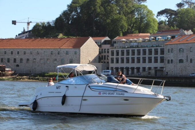 Porto Boat Tour: 6 Bridges & River Mouth W/ DRINKS | SHARED - Important Information