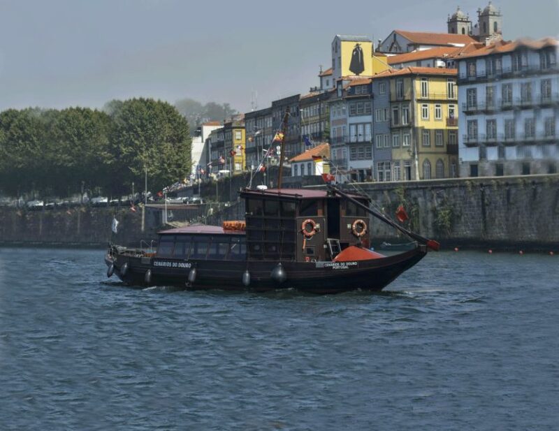 Porto: Bridges Cruise & Optional Visit World of Discoveries - Audio Guide