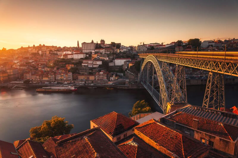 Porto: Capture the Most Photogenic Spots With a Local - Key Points