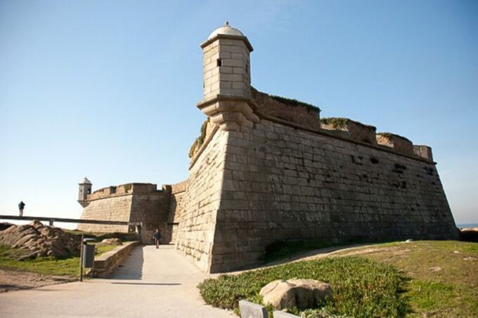 Porto City Full Day Minibus Tour, Lunch & Wine Tasting - Additional Information