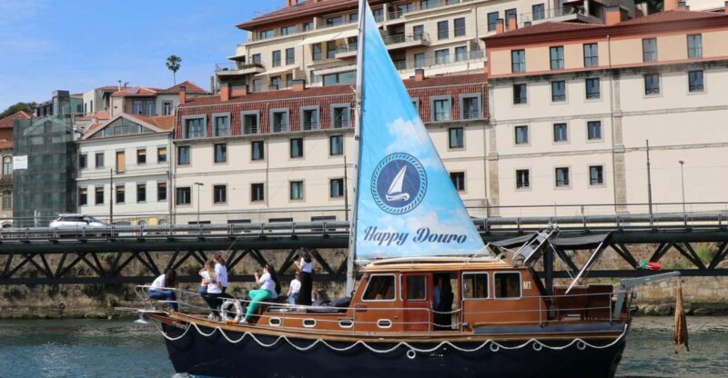 Porto: Classic Boat Tour - What to Bring