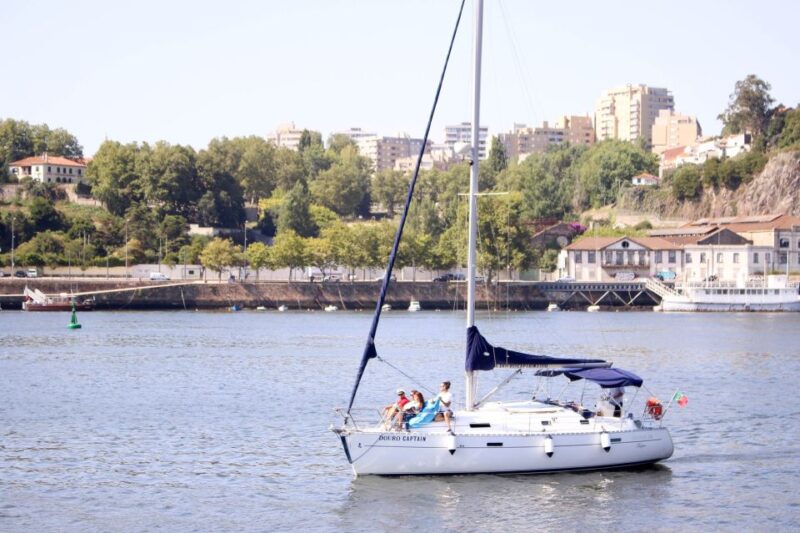 Porto: Daytime or Sunset Sailboat Cruise on the Douro River - Language Options