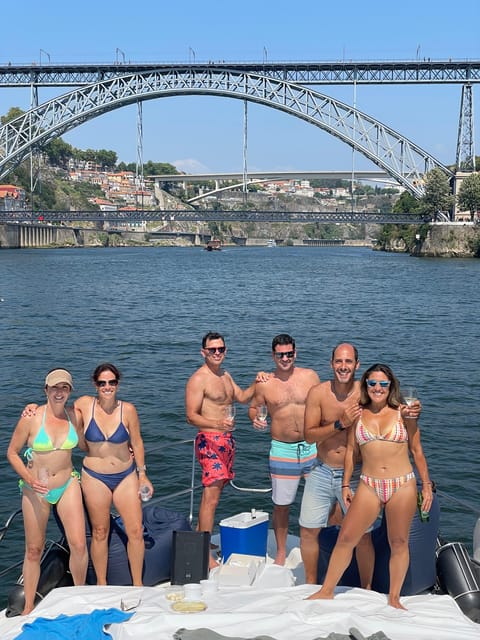 Porto: Douro River Boat Trip - Boat Features and Comfort