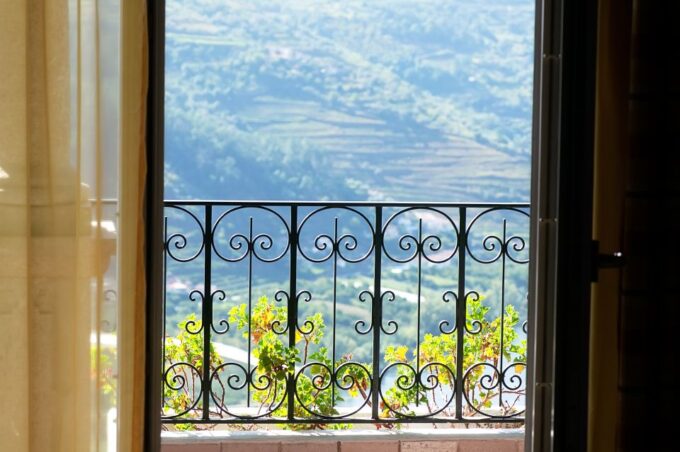 Porto: Douro Valley Tour With Wine Tasting, Cruise and Lunch - Frequently Asked Questions