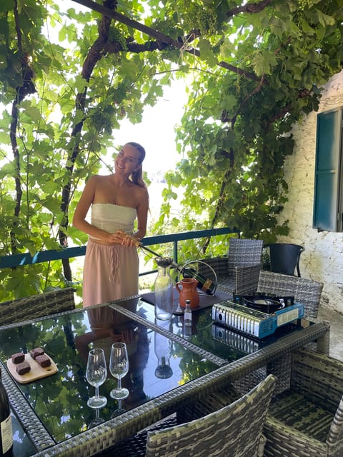 Porto: Douro Valley Wine Tour With a Sommelier & Boat Trip - Wine and Food Experiences