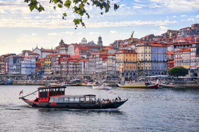 Porto: Express Walk With a Local in 60 Minutes - Frequently Asked Questions