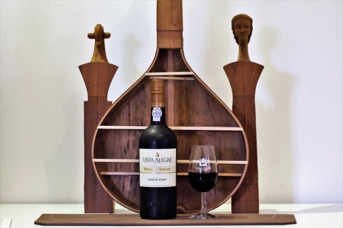 Porto: Fado Concert With Port Wine in Historical Music Store - Concert Structure and Focus