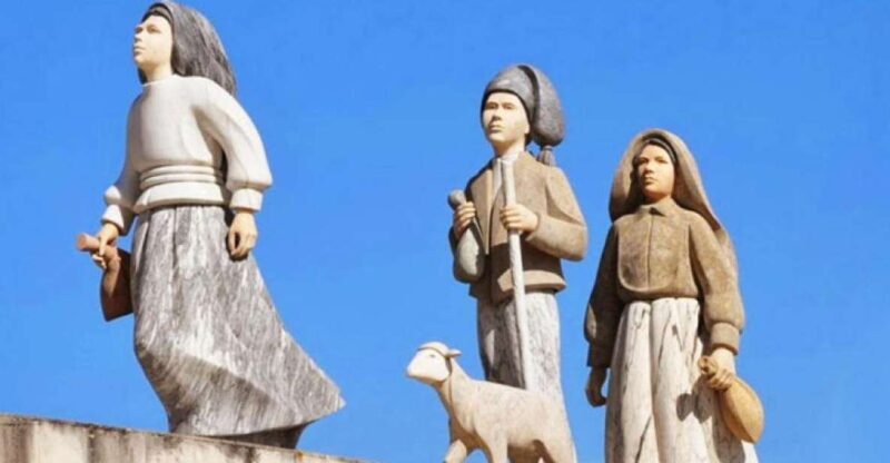 Porto: Fátima & Coimbra Private Tour - Fátima Experience