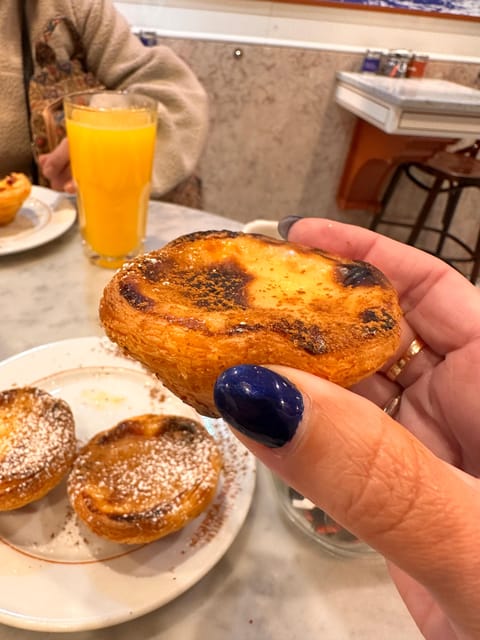 Porto: Food Walking Tour With Tastings and Wine - Key Points