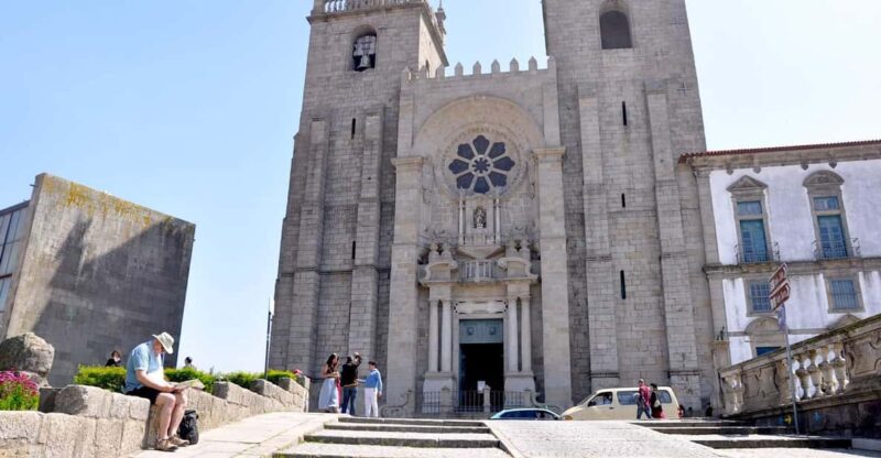 Porto: Guided City Walking Tour - Tour Highlights