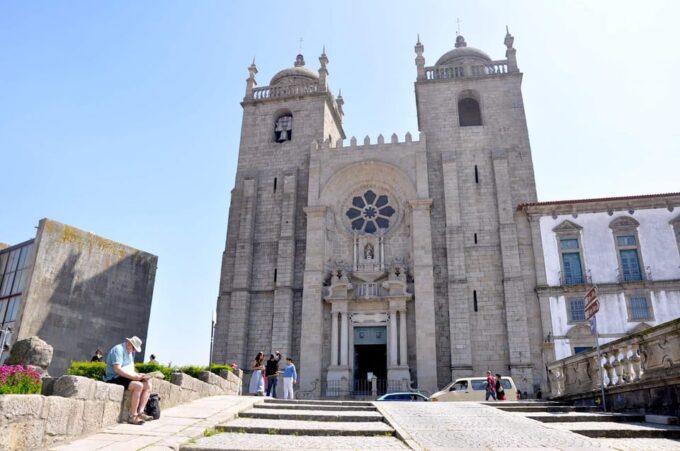 Porto: Guided City Walking Tour - Restaurant Recommendations