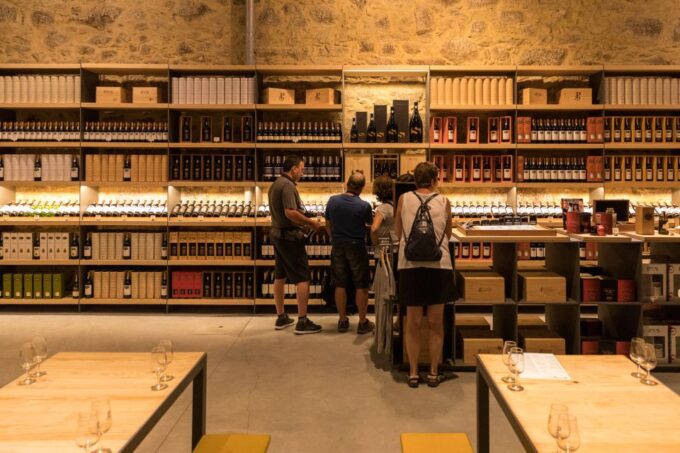 Porto: Guided Tour and Tasting of 3 Port Wines at Poças - Booking and Reservation Process
