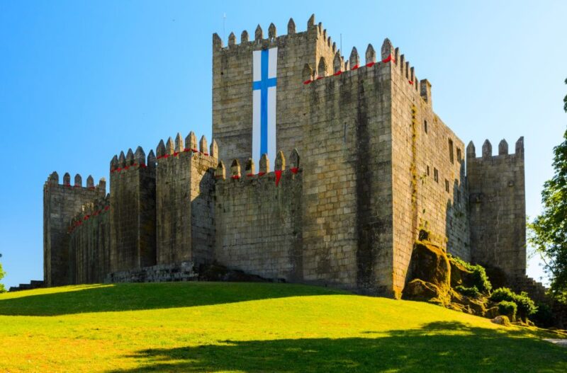 Porto: Guimarães & Braga Tour With Entry Tickets and Lunch - Important Information