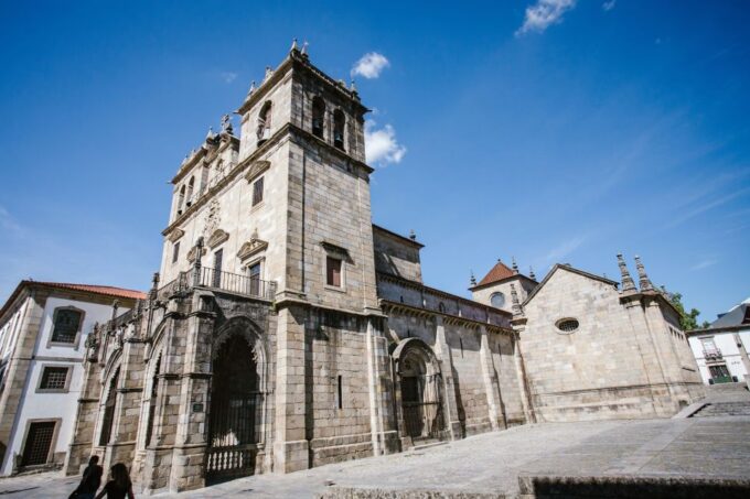 Porto: Guimarães & Braga Tour With Entry Tickets and Lunch - Braga: Portugals Religious Capital