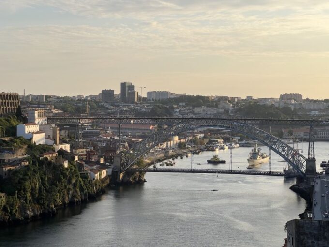 Porto : Highlights Walking Tour, Heritages of the City - Photography and Market Exploration