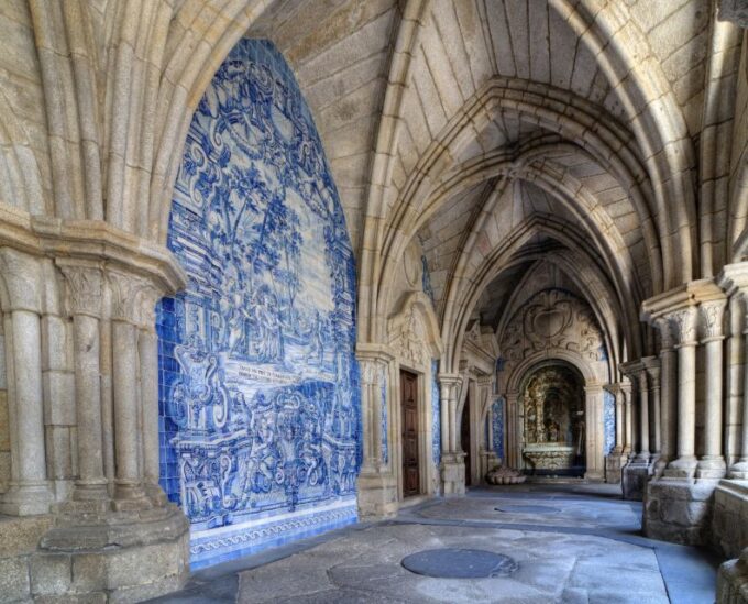 Porto Historic Centre: Private Walking Tour & Cathedral - Duration and Pricing