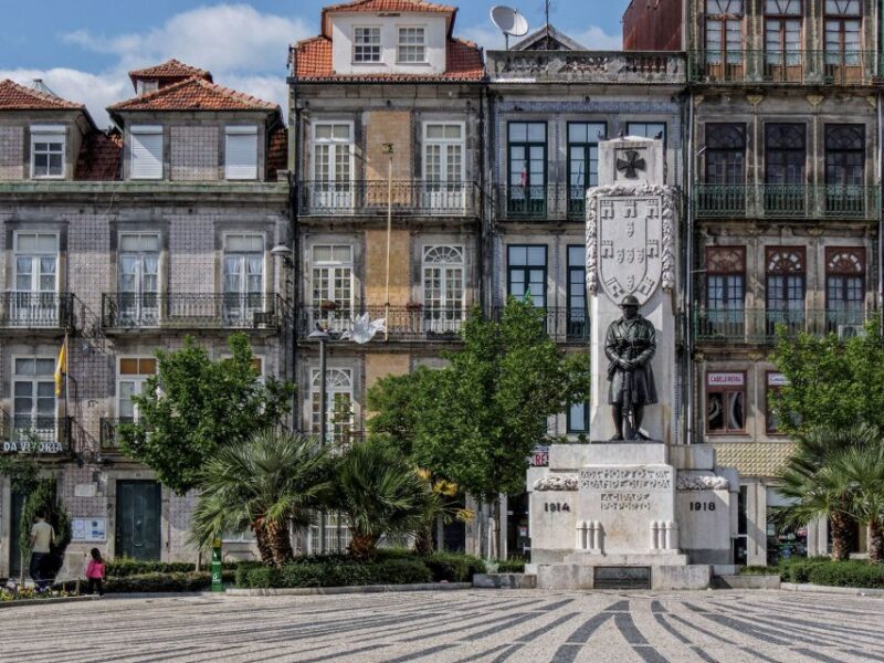 Porto: Historic E-Bike Tour With a Guide - Tour Details