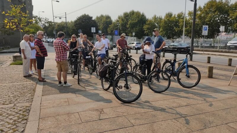 Porto: Historic E-Bike Tour With a Guide - Itinerary Highlights