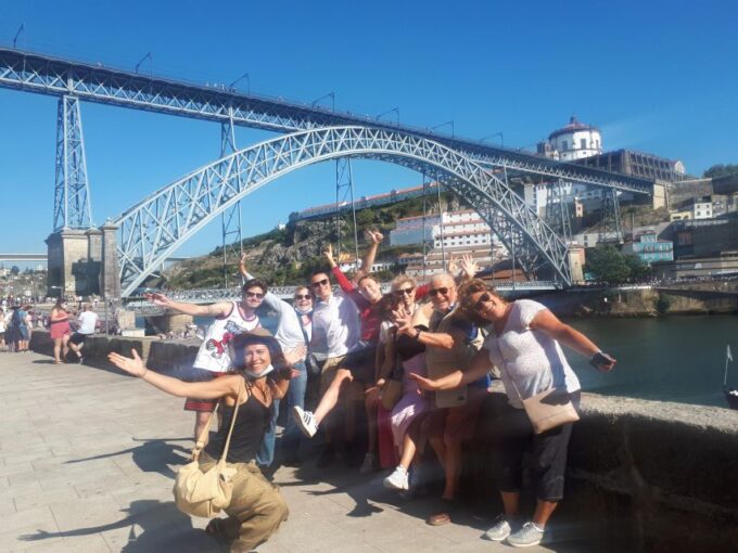 PORTO: Historical Walking Tour - Picnic Option