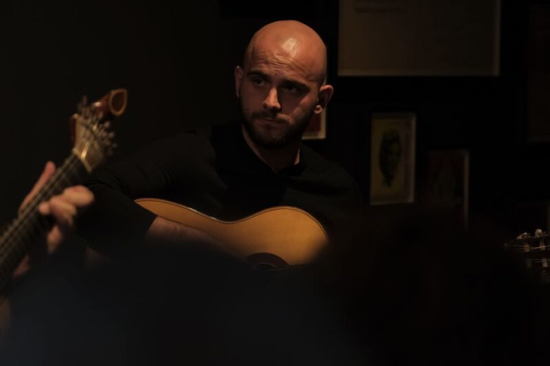 Porto: Intimate Fado Concert Ticket With a Glass of Wine - Accessibility and Language