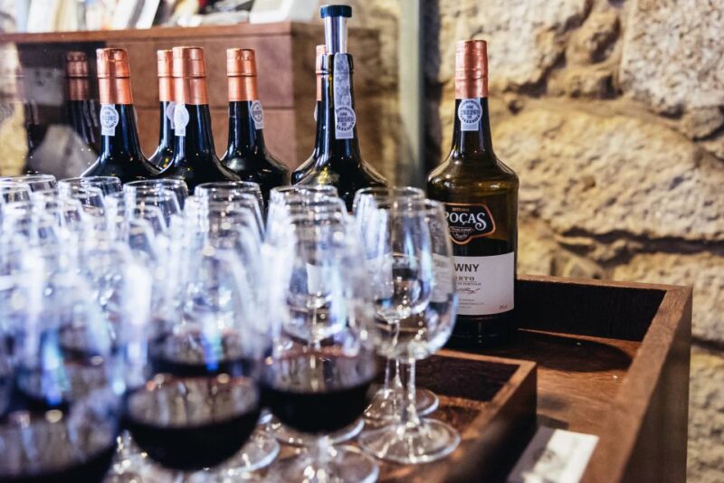 Porto: Live Fado Concert With Glass of Tawny Port Wine - Performance Features