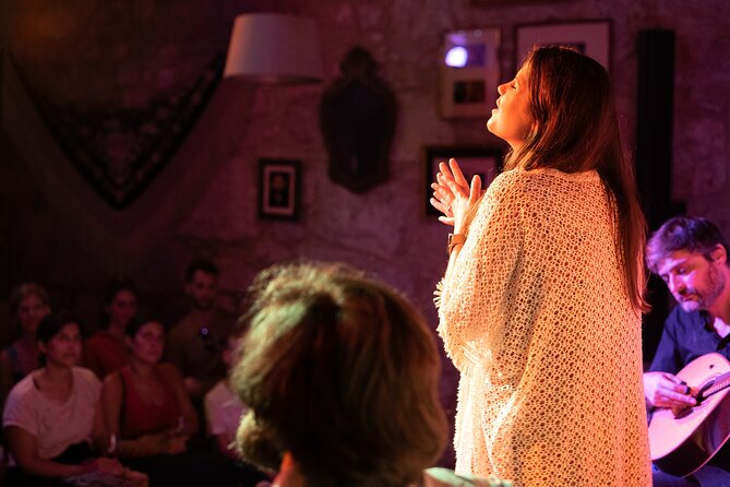 Porto: Live Portuguese Fado Experience With Port Wine - Fado Na Baixa Auditorium Details