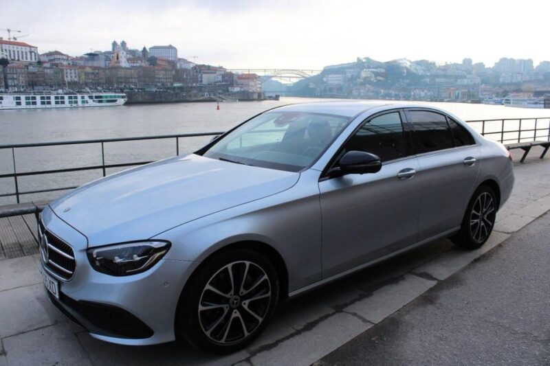 Porto: Luxury Sedan Car Transfer to Lisbon. - Key Points