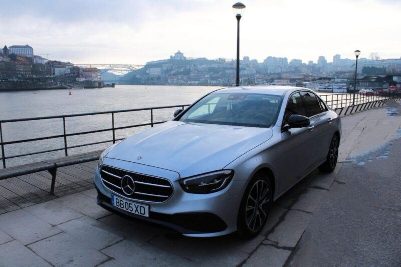 Porto: Luxury Sedan Car Transfer to Lisbon. - Onboard Amenities