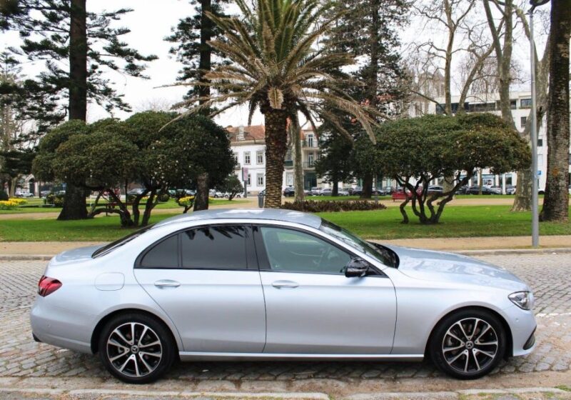Porto: Luxury Sedan Car Transfer to Lisbon. - Rest Stop Along the Way