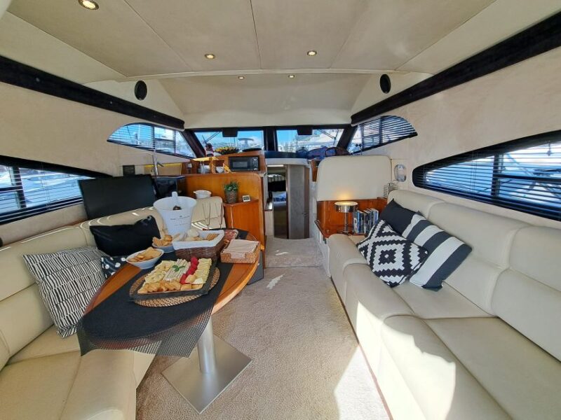 Porto: Luxury Yacht Tour of the 6 Bridges and Douro Estuary - Customer Reviews and Ratings