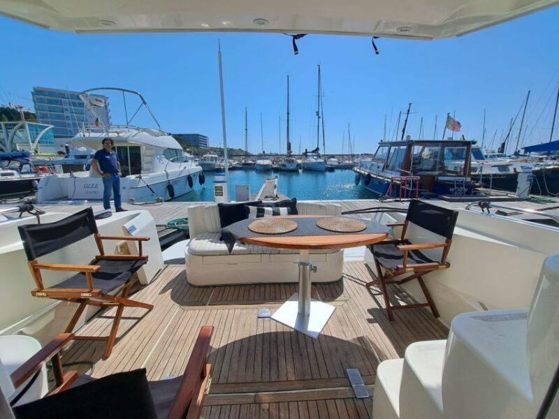 Porto: Luxury Yacht Tour of the 6 Bridges and Douro Estuary - Customer Reviews and Ratings
