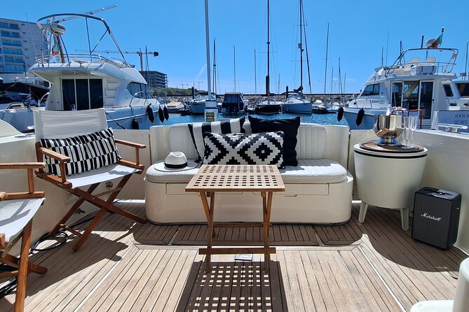 Porto: Luxury Yacht Tour of the 6 Bridges and Douro Natural Reserve - Meeting and Cancellation Policy