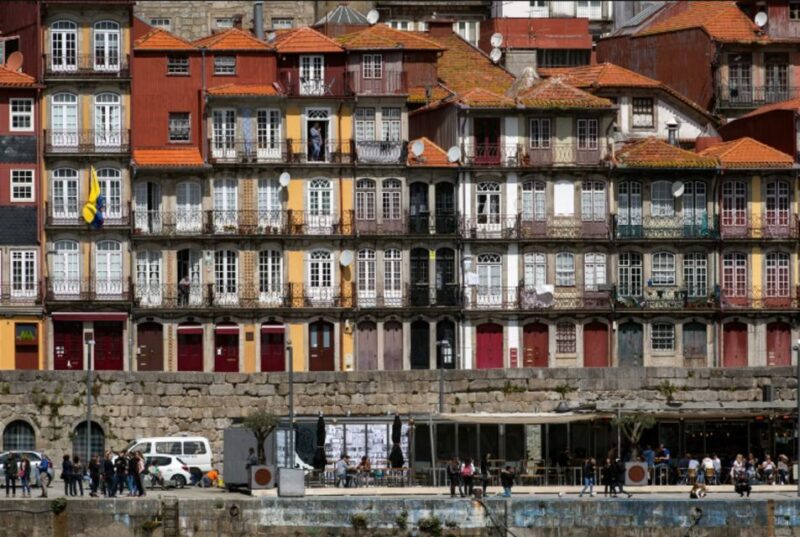 Porto Old Ribiera Wall Walking Tour - Pricing and Booking