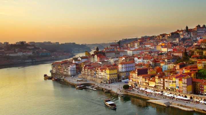 Porto: Port Wine Tour With 7 Port Tastings - Experience Highlights