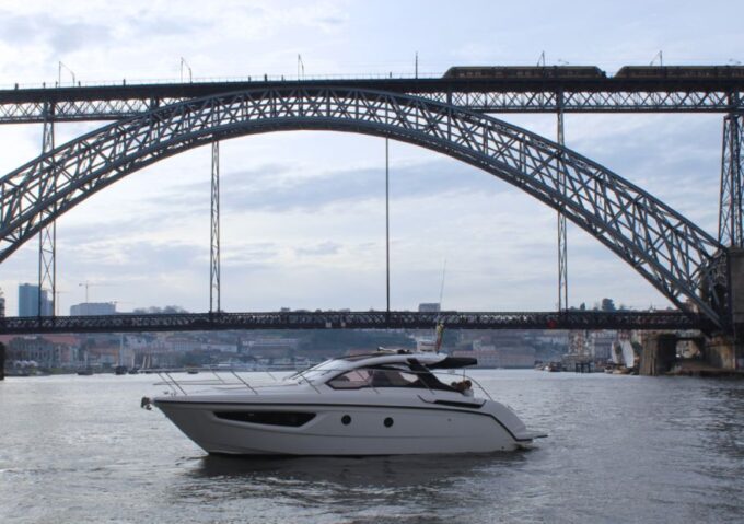 Porto: Premium Private Yatch Tour With Sunset Option - Meeting Point and Departure