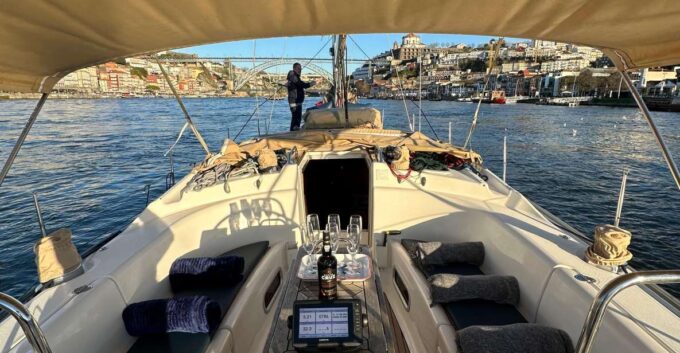 Porto: Premium Sailboat Sightseeing Tour With Port Wine - Sailing the Douro River
