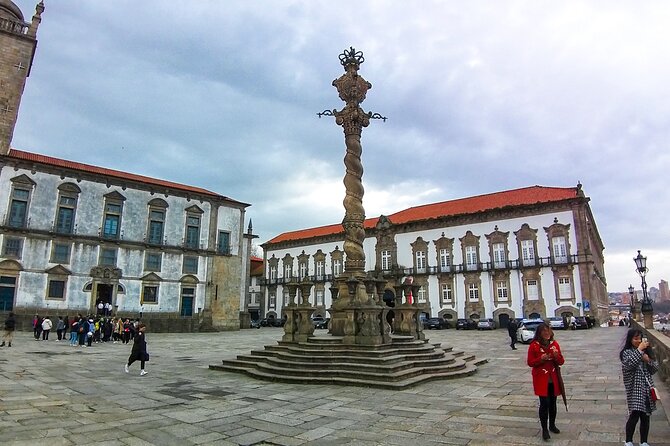 Porto Private Afternoon Tour, Discover the Most Iconic Attractions - Porto Cathedral