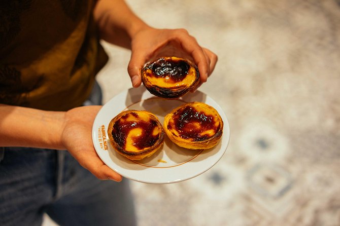 Porto Private Food and Drink Tasting Tour With Local - Tour Duration and Schedule